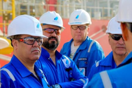 النفط تعلن استثمار 86 بالمئة من الغاز في ثلاثة حقول