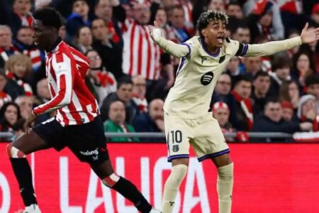 لامين يامال يسبق ميسي ورونالدو برقم مذهل