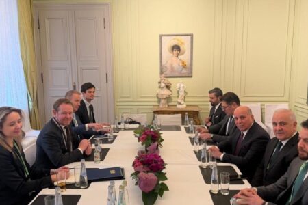 وزير الخارجية: العراق يشهد استقراراً أمنياً رغم تحديات المنطقة