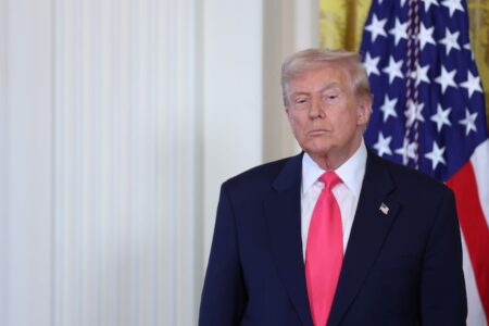 ترامب يتوعد إيران بهجوم عنيف الليلة بعد انتهاك الاتفاق