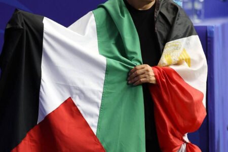 مدرب منتخب مصر يهدي الفوز للشعب الفلسطيني