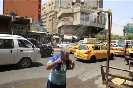 طقس الأيام المقبلة: أجواء حارة وغبار يضرب بعض المناطق
