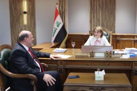 وزيرة الثقافة تبحث الاستعدادات لإقامة الدورة الـ 7 من مهرجان بغداد الدولي للمسرح
