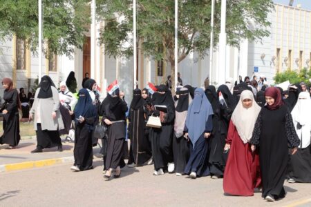 جامعة الأنبار تنظم وقفة أحتجاجية رفضاً لقرار حظر الحجاب في المؤسسات التعليمية بأذربيجان