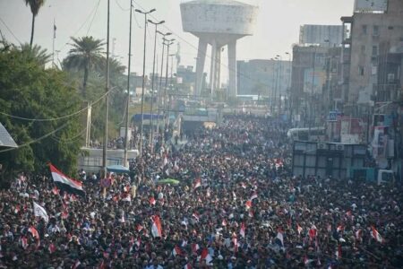 صور من تظاهرات تشرين في ساحة التحرير